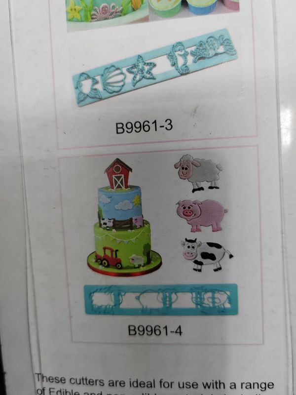 Cake decoration mould