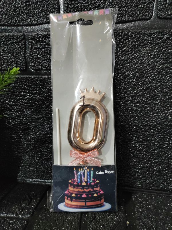 No 0 cake topper