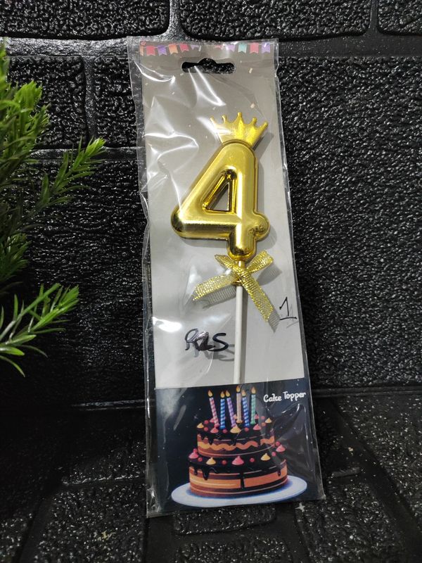No 4 cake topper gold