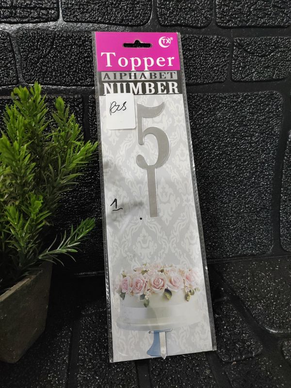 No 5 cake topper silver