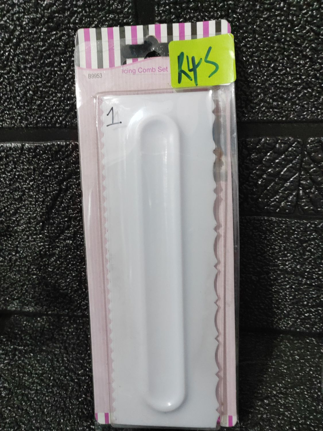 Cake Scraper