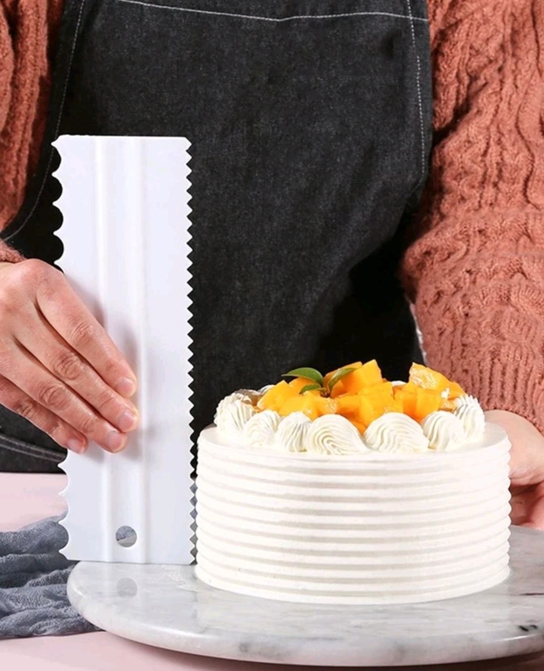 Cake Scraper