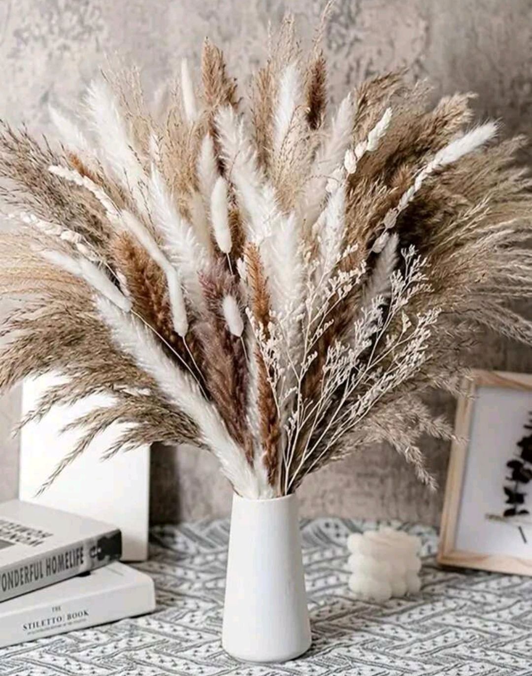 White rabbits tail and pampas small bunch