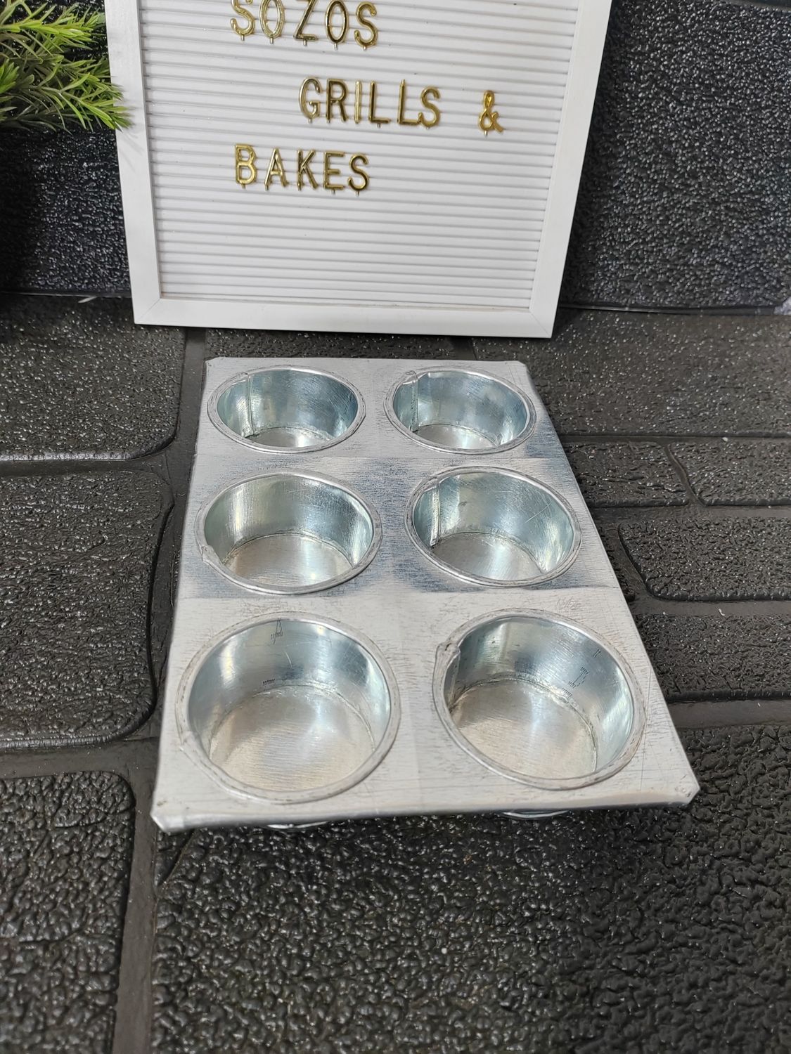 6 holes galvanized muffin pan