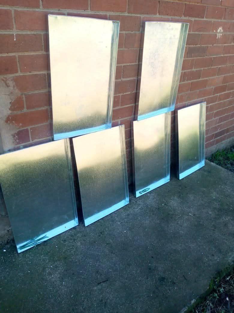 Galvanized baking pan 60cm x 40cm x 2,5cm.