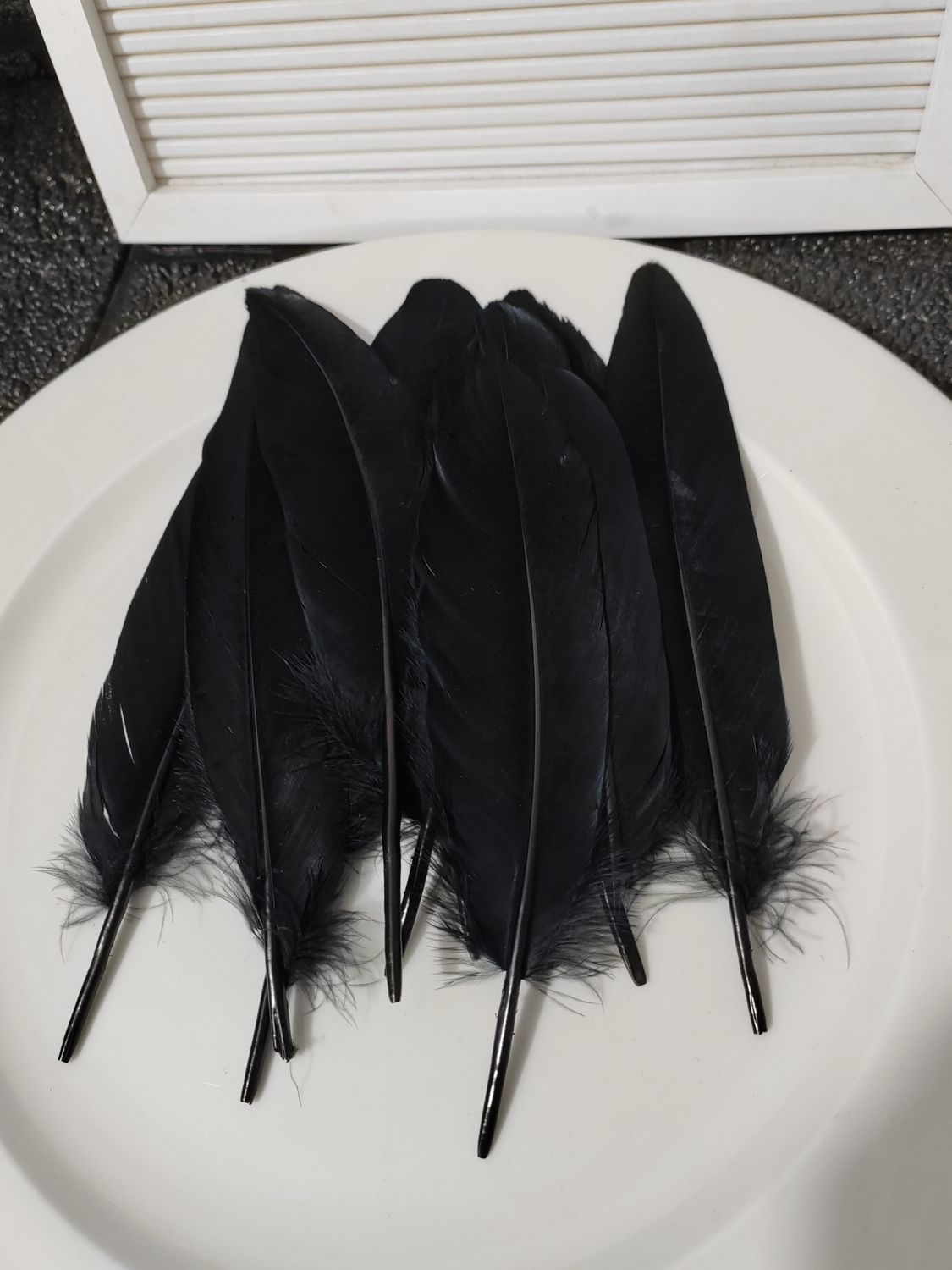 Black furthers 10pcs