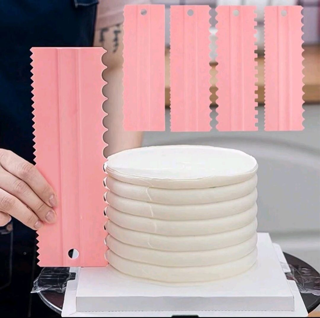 4 pcs Cake Scrapers
