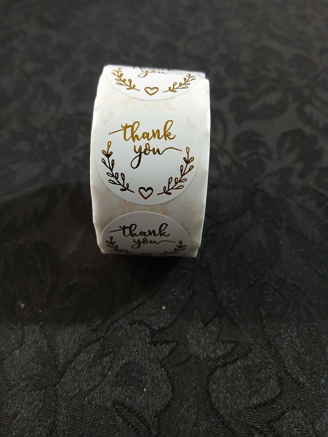 Stickers 500 unit (gold and white)
