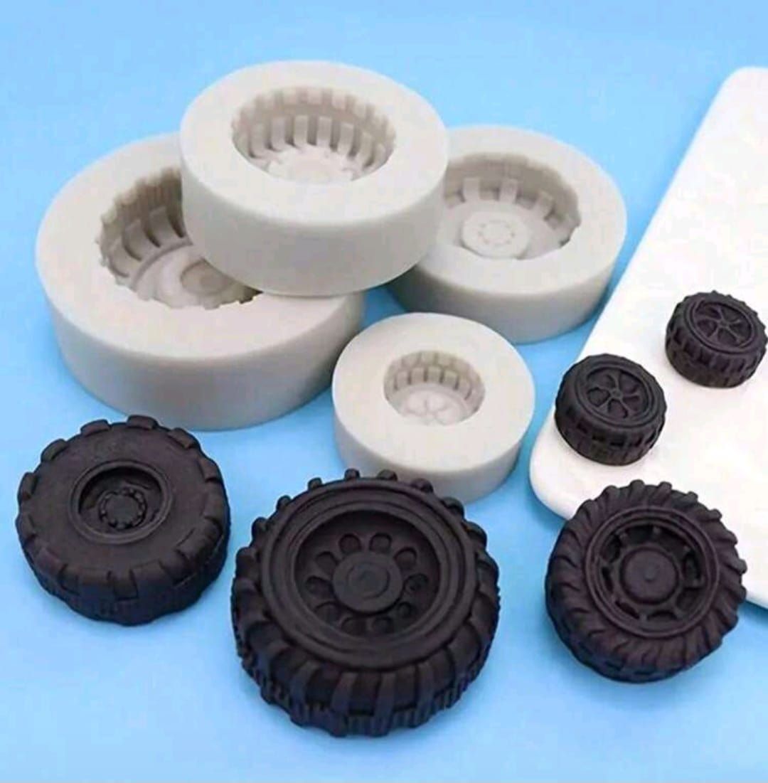 4 PCs Tire shaped silicone mold