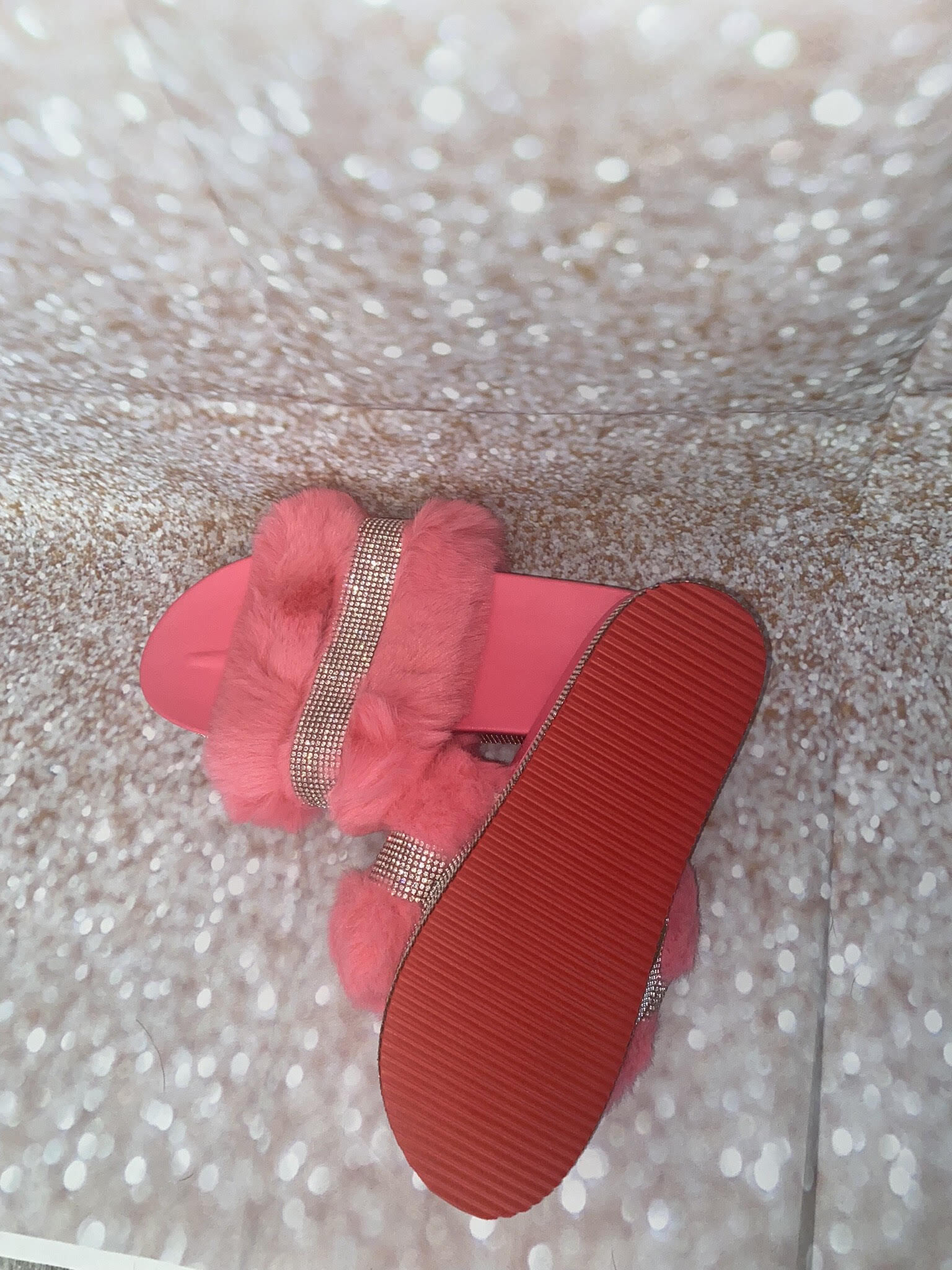 light pink fur slide in size 40( size (size 9)