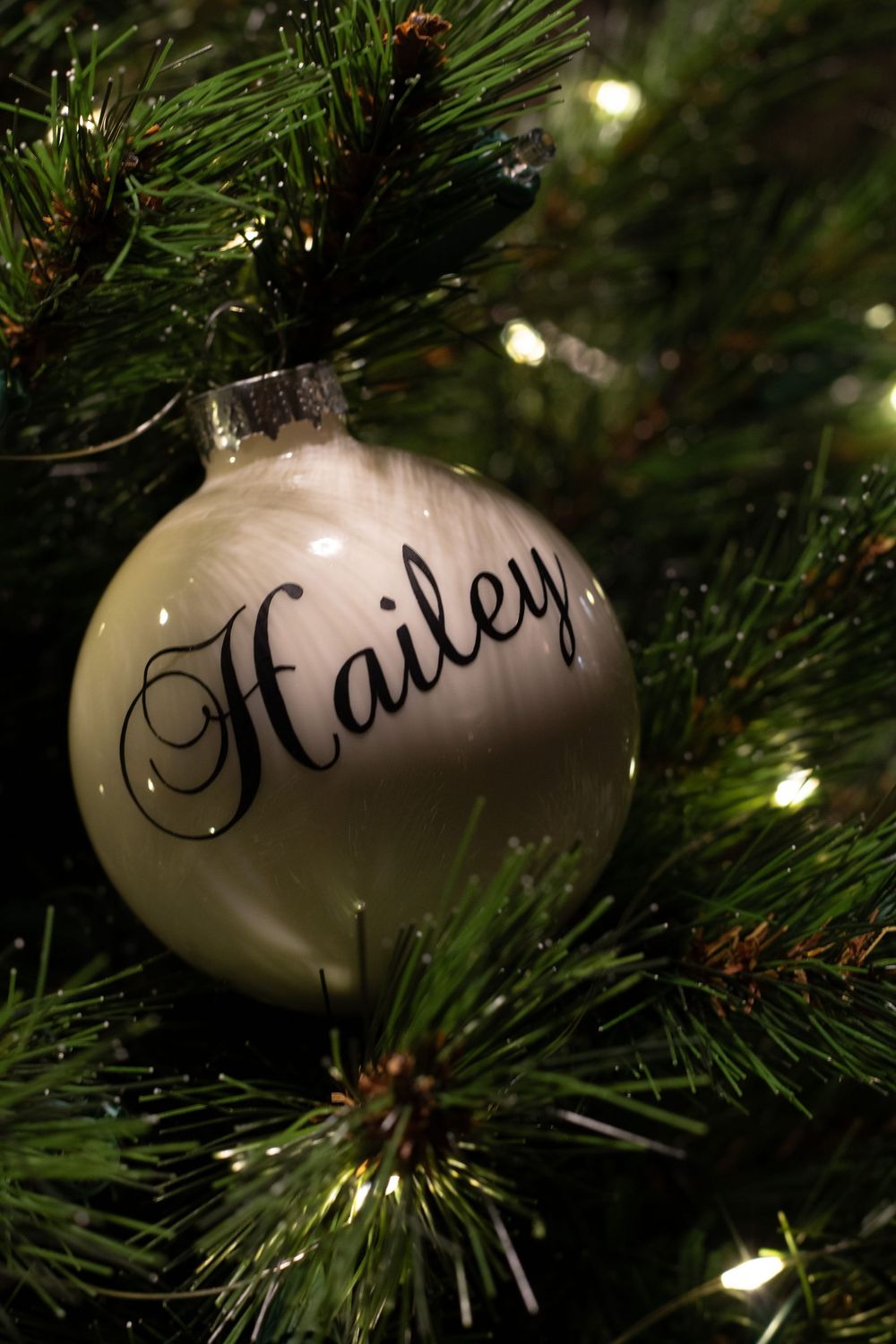 Gepersonaliseerde kerstbal Hailey Gepersonaliseerde kerstbal Hailey