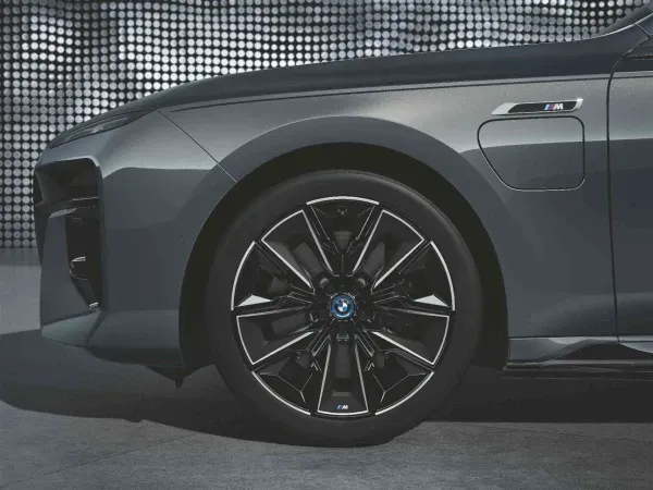21&quot; Winterkompletträder BMW Aerodynamic 909M - 7er G70 Preis Pro Rad
