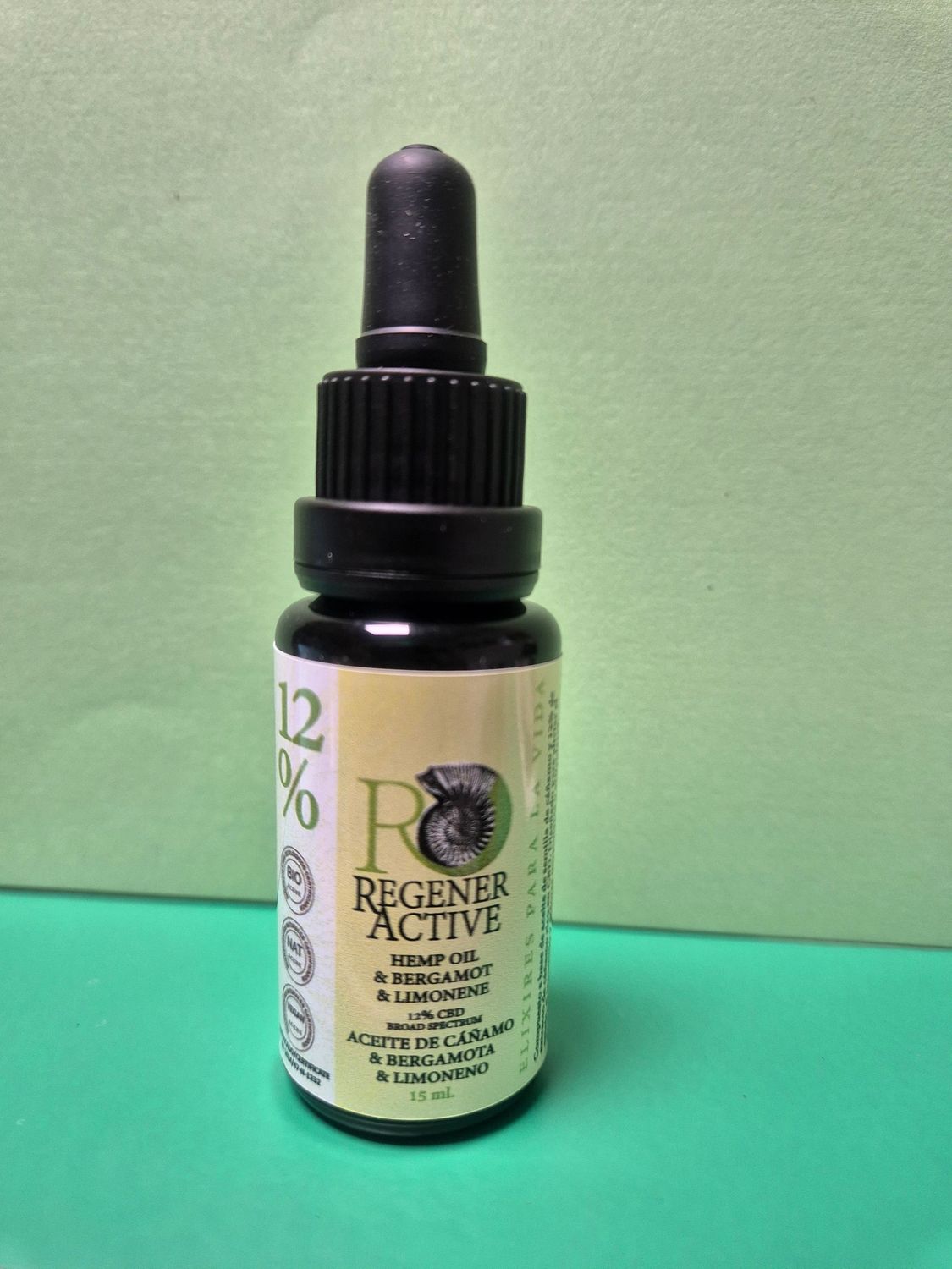 Aceite de cáñamo 12% CBD-Cannabidiol con Bergamota & Limoneno 15 ML