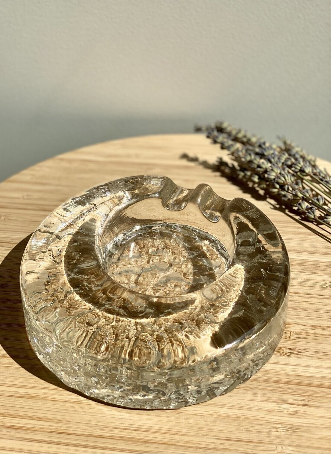 Cendrier en verre épais