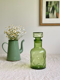 Carafe en verre vert