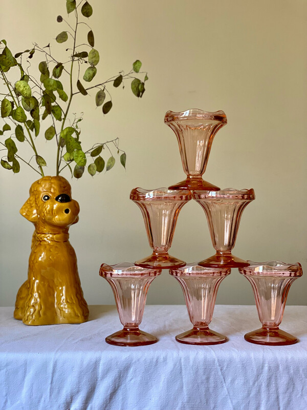 6 coupes à glace en verre rose
