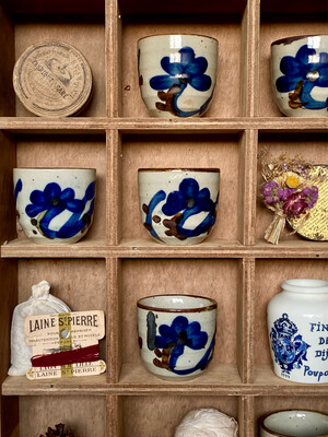 TASSES & MUGS