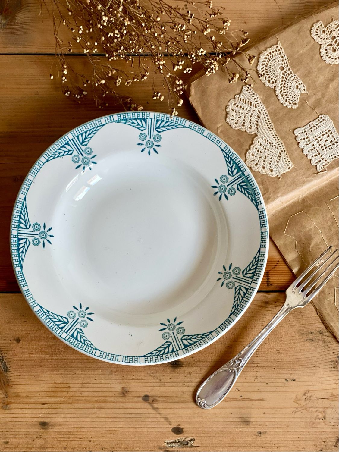 7 assiettes creuses "Printemps" - Saint Amand