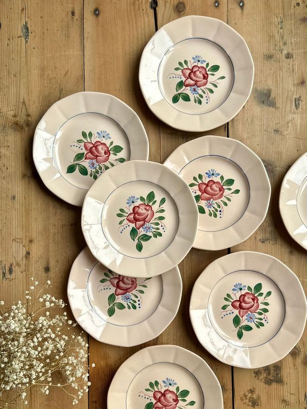 8 assiettes à dessert fleuries - Digoin Sarreguemines