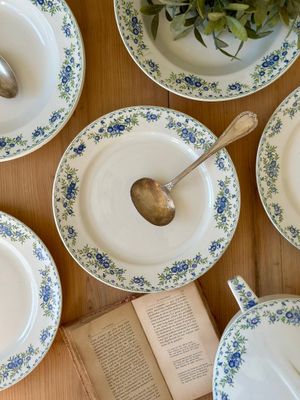 Assiette montée  Assiette montée "Marguerites" - U&C Sarreguemines