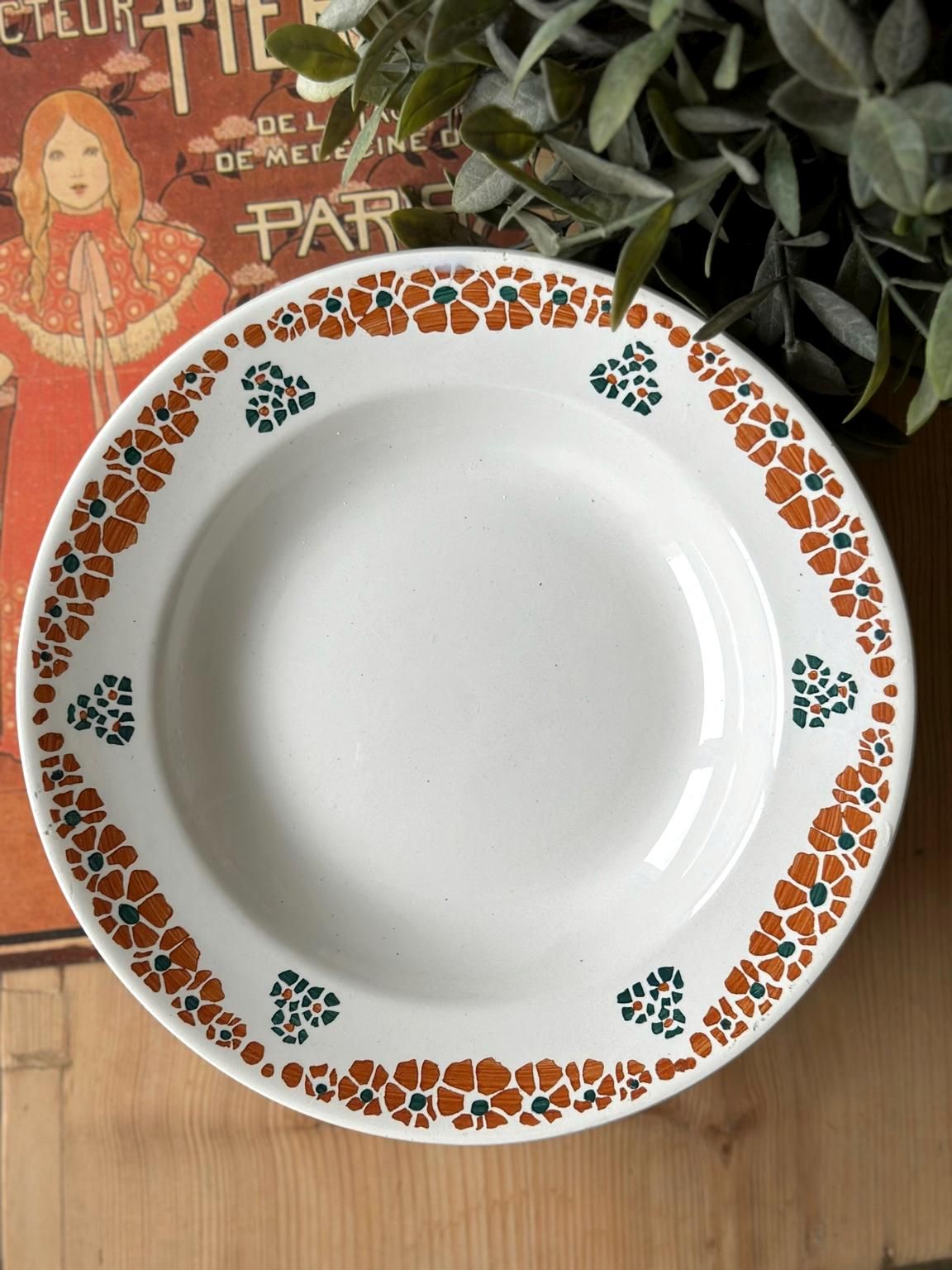 12 assiettes creuses 