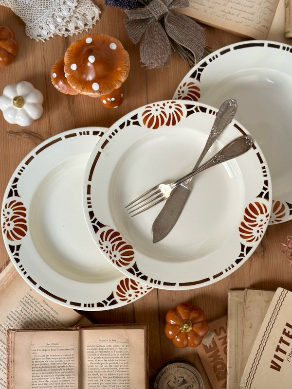 10 assiettes semi creuses "Odette" - Nouvelles Galeries Ennege