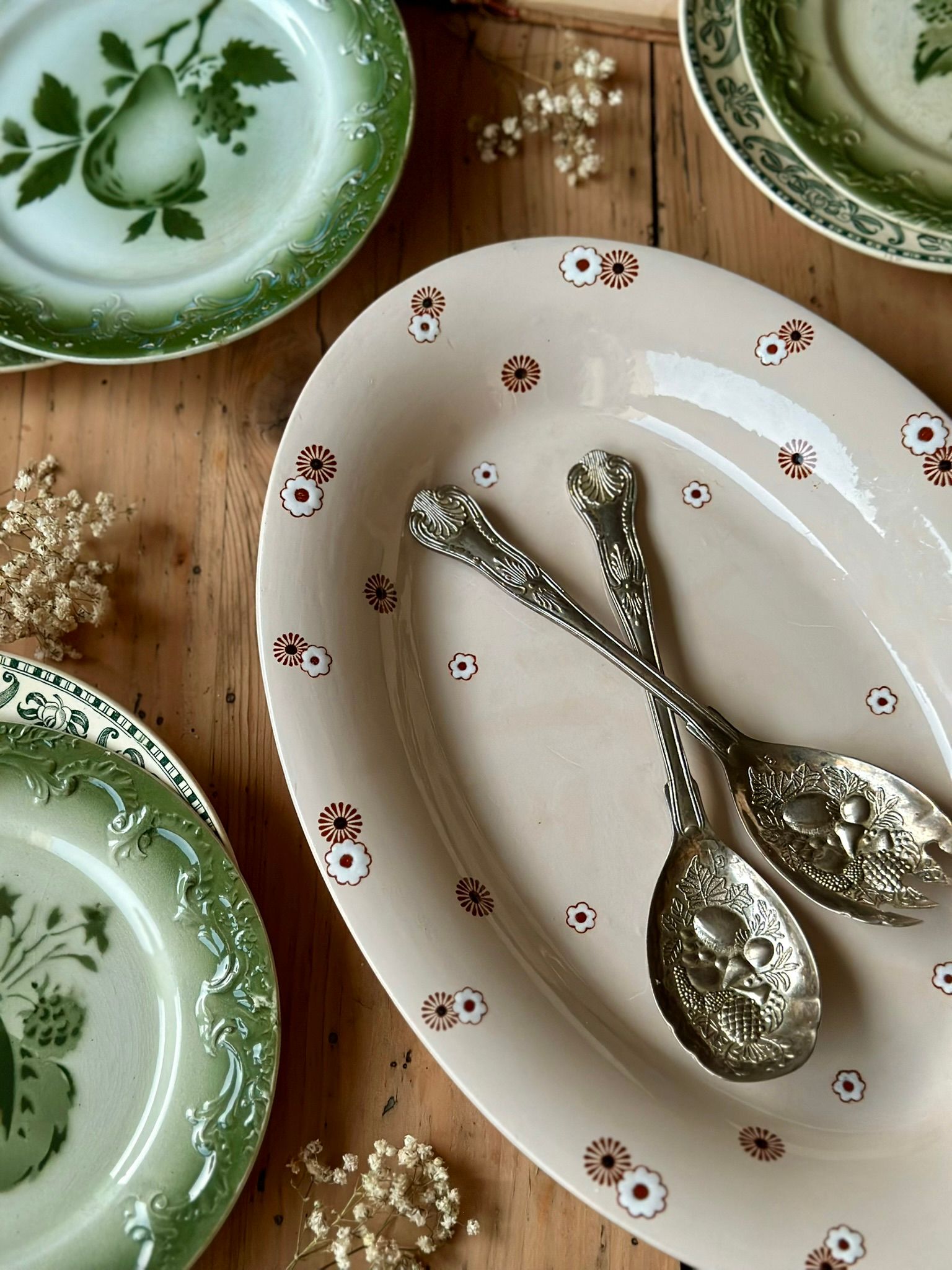 Grand plat ovale Fleurettes - Longwy