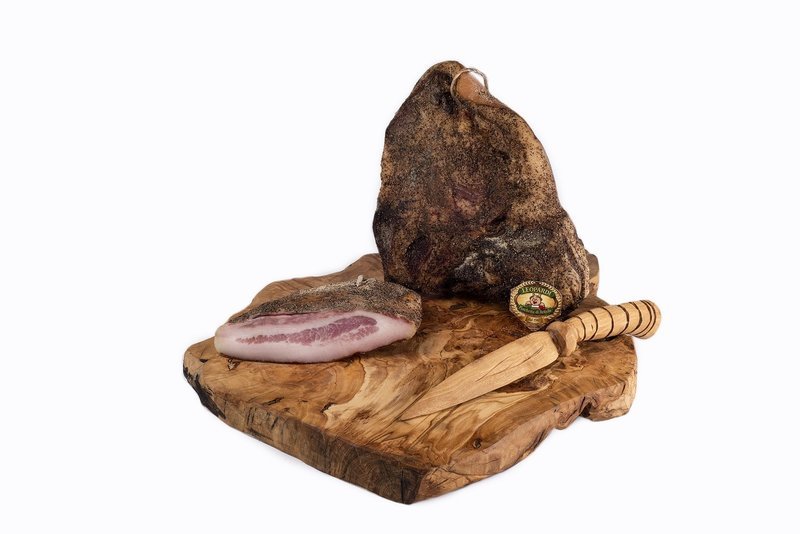 GUANCIALE SELEZIONATO DI ARICCIA AL PEPE GUANCIALE SELEZIONATO DI ARICCIA AL PEPE