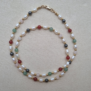 Australian Fresh Water Pearl &amp; Aventurine, Hematite, Rose Quartz &amp; Carnelian 4ml Necklace | Elegant Gemstone Jewellery for Women | Unique Accessory for Balance and Empowerment