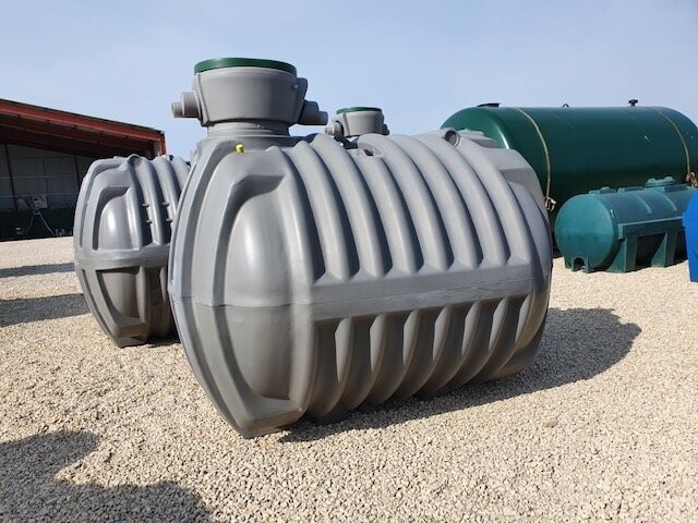 CUVE PEHD 3 000 L AVEC FILTRE REF : W00300422001P