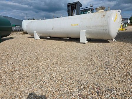CUVE EX GAZ 27600L DIAM : 1M90 - LG : 10M25 - H : 2M60 - POIDS : 13T900 REF : W02762409001