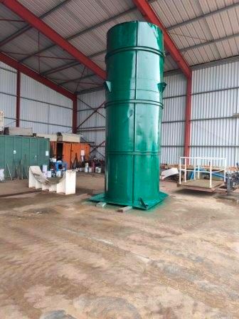 SILO SANS CÔNE REPEINT EN VERT REF : W00001512001