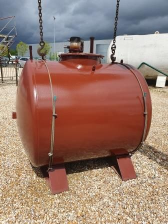 CUVE EX-PÉTROLIÈRE 1500 L NORME NF AVEC BERCEAUX REF : W00153112015