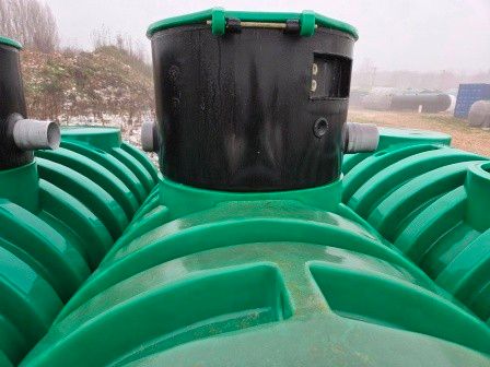 CUVE PEHD 2 500 L AVEC FILTRE REF : W00252105070P