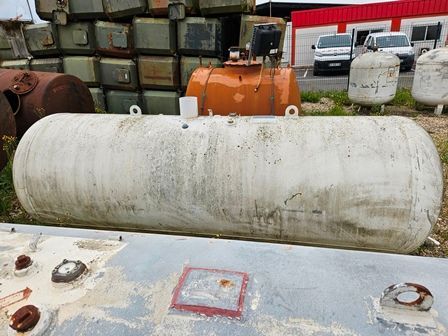 CITERNE RÉFORMÉE DU GAZ 2 400L REF : W00240605001R