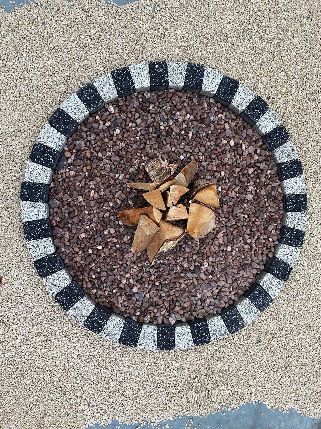 100 cm outer-80 cm inner garden circle 2 colors black-white