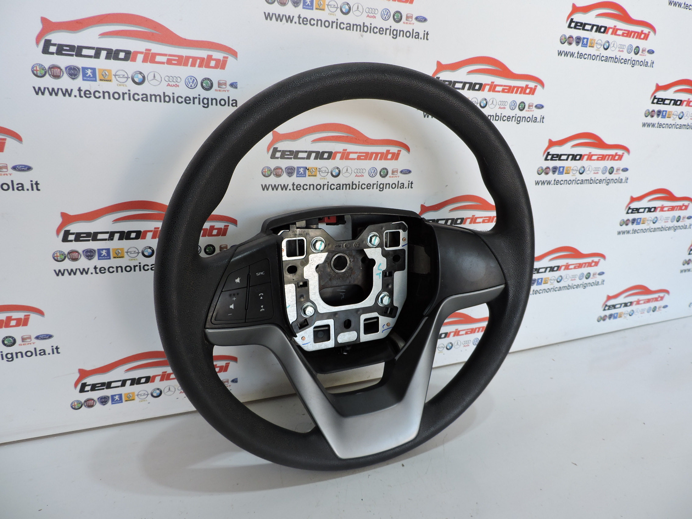 VOLANTE MAHINDRA KUV100 - RF542