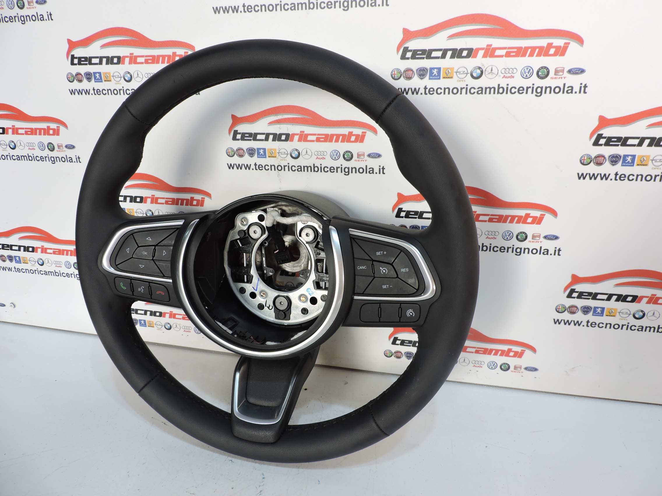 VOLANTE FIAT 500 X 2019 - RF1885