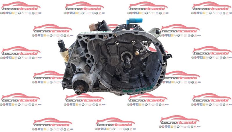 CAMBIO DACIA SANDERO 1.4 BENZINA K7JA714 RF821