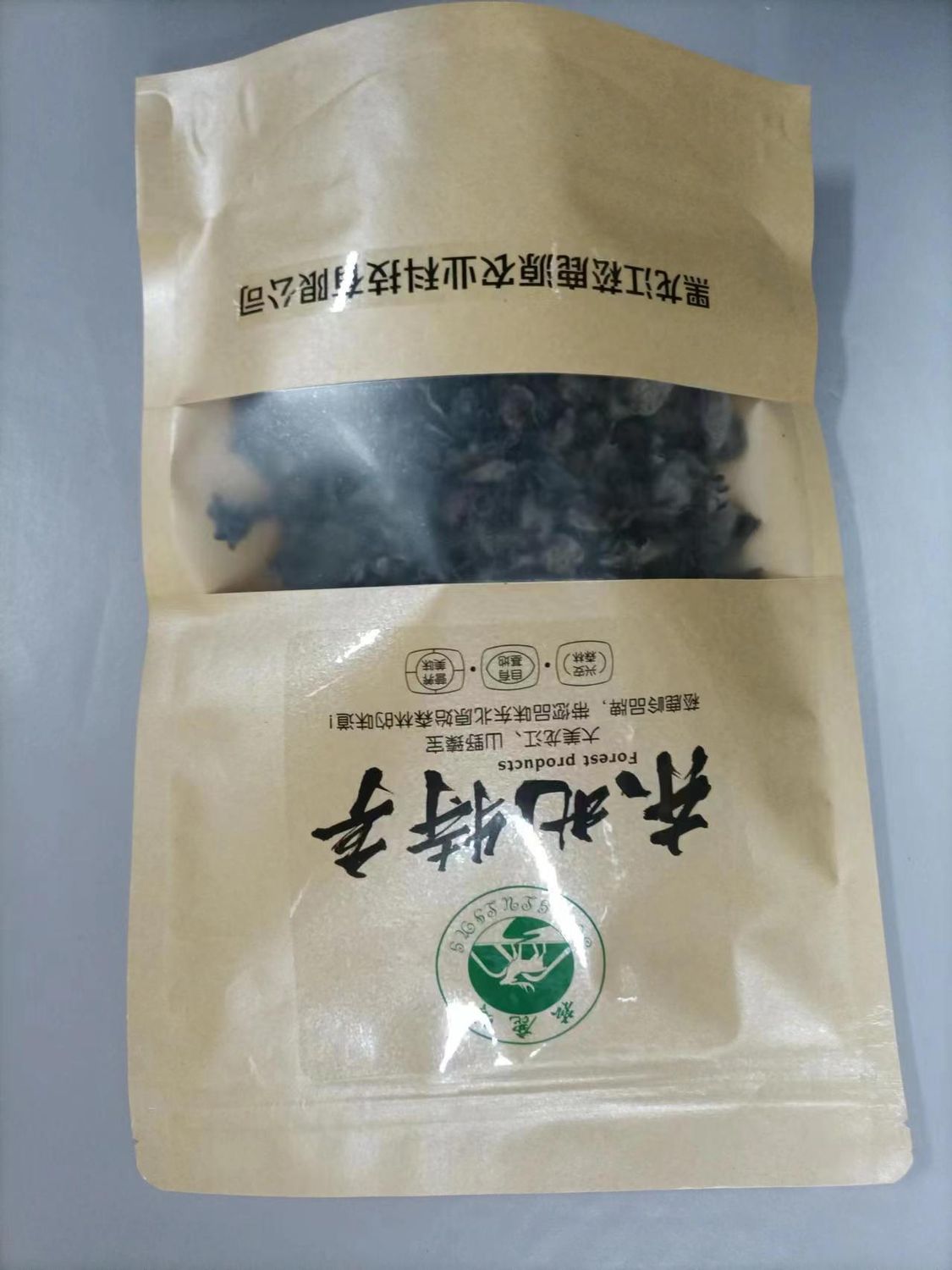 21	6973633110821	菘鹿源野生秋木耳100克	袋	118	20袋/箱	30*20*3	100克	24个月