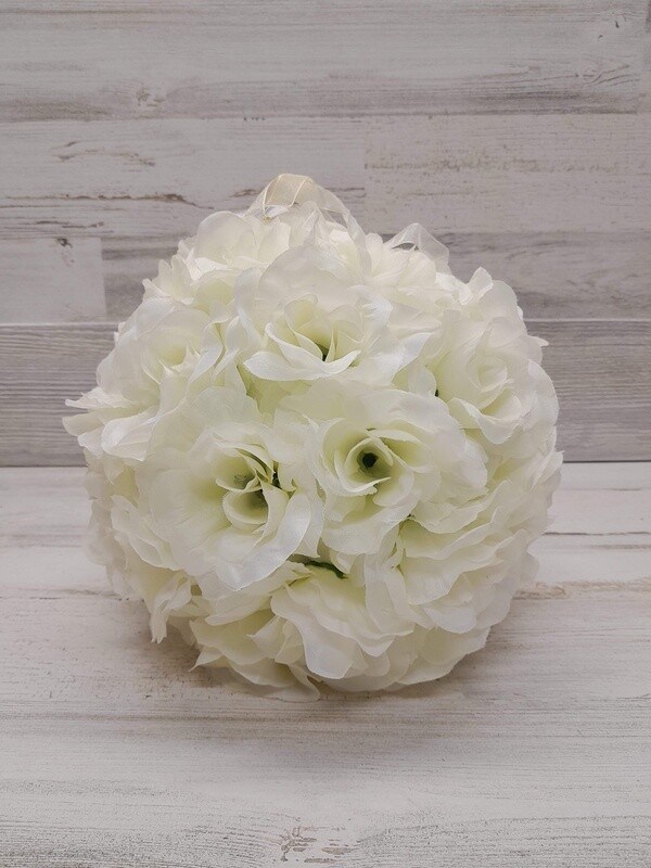 9.5&quot; Silk Flower Ball Cream