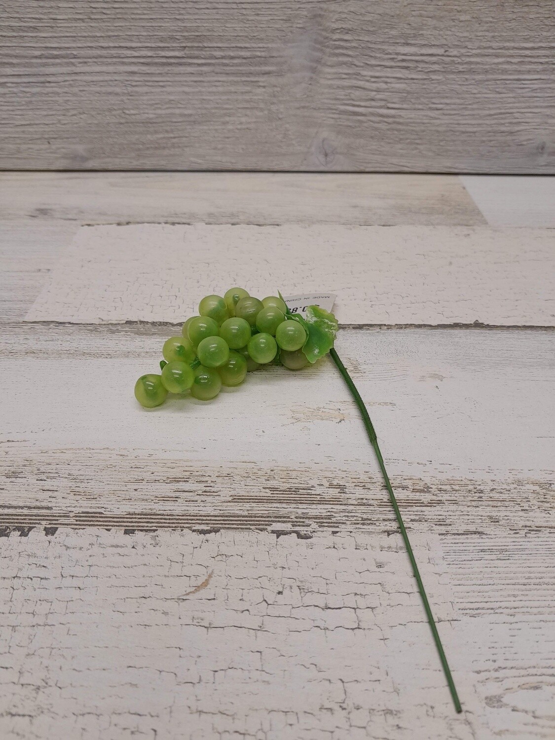 6" Mini Grape Pick Light Green