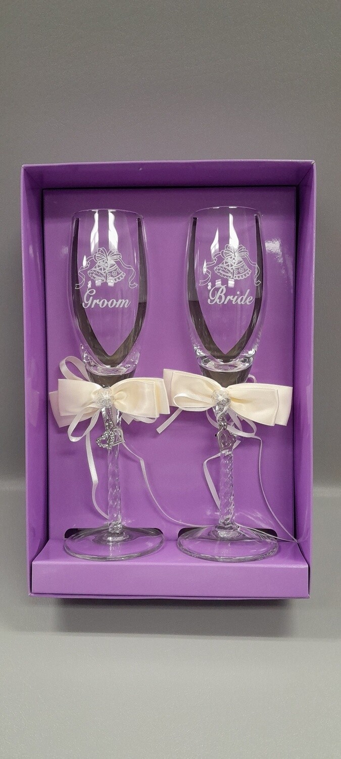Champagne Flute Set w/Hearts Ivory