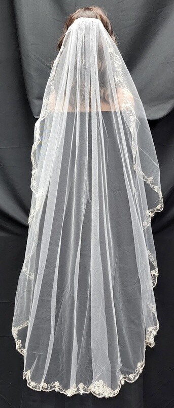 1pc White Veil w/Beading/Embroidery