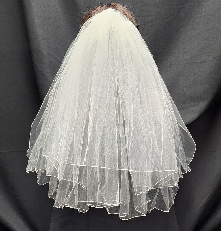 1pc 22&quot;x25&quot;x108&quot; White Veil w/Rolled Edge