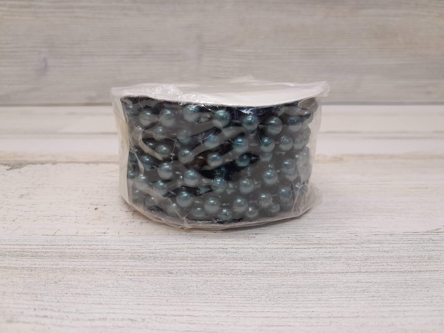 8yd 8mm Plastic MOT Pearl Strand Sage