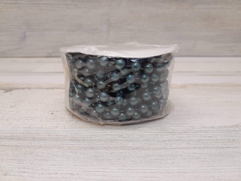 8yd 8mm Plastic MOT Pearl Strand Sage