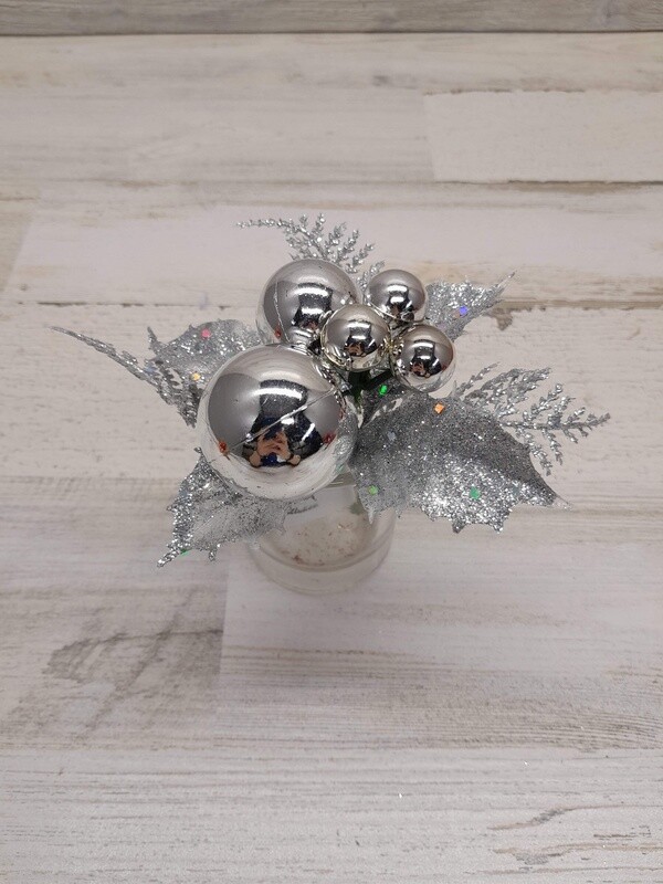 7&quot; Glitter Holly/Ball Pick Silver