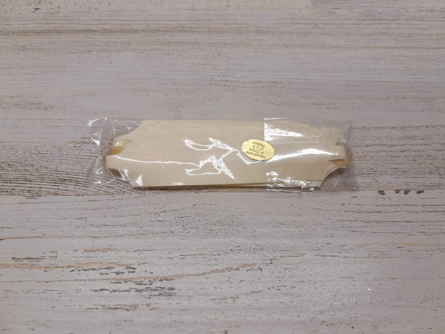 Flora Satin Pull Bow 4&quot;x18 Loops Eggshell (7/8&quot; Ribbon)