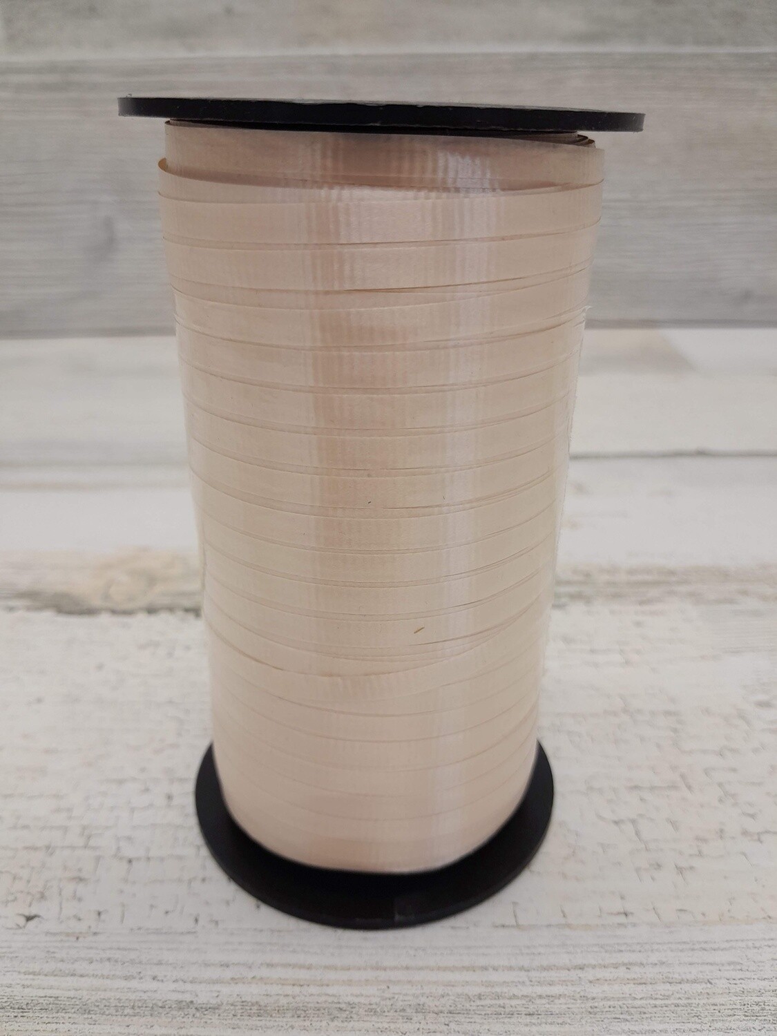 3/16&quot;x500yd Curling Ribbon Vanilla